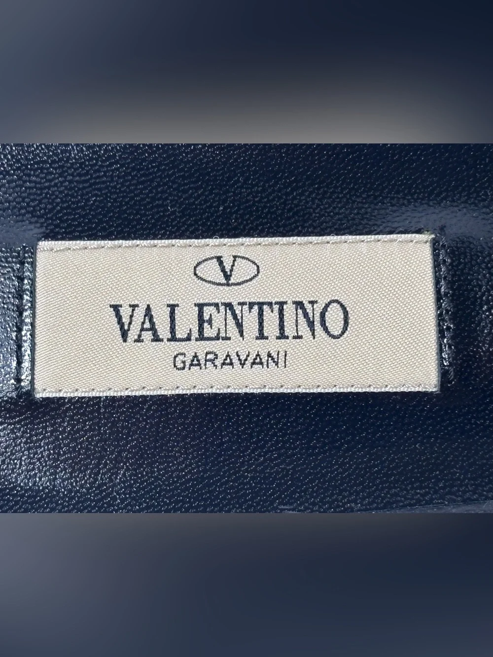 Valentino Garavani Rockstud Black Leather Flat Slide Sandals EU 41 New Box